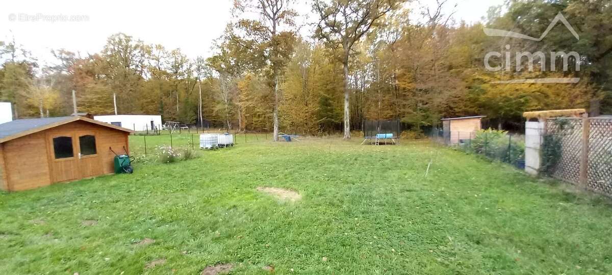 Maison à CANDE-SUR-BEUVRON