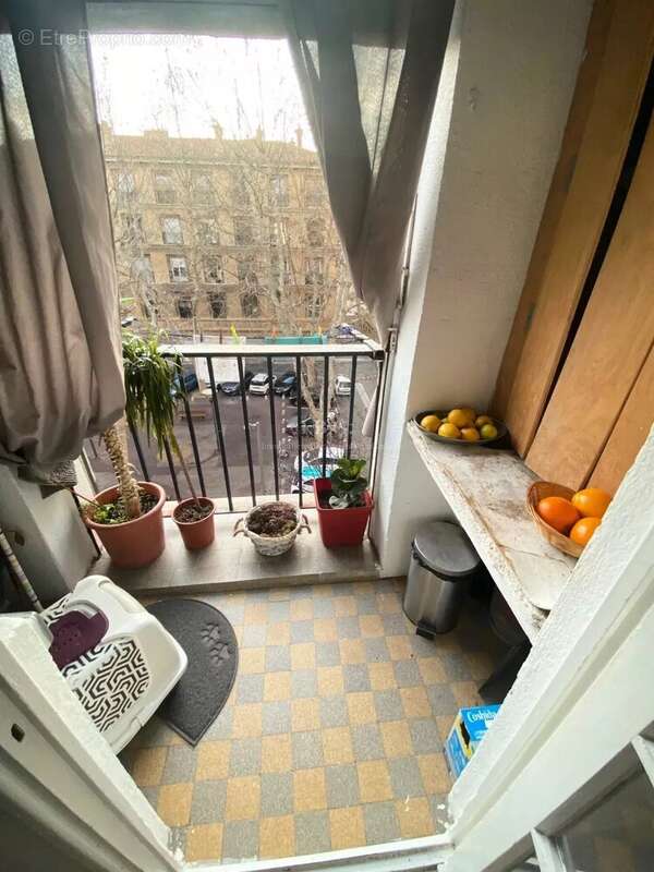 Appartement à MARSEILLE-2E