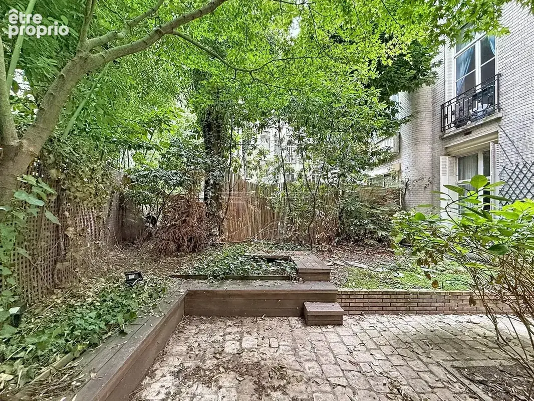 Place victor hugo/boissiere. appartement aux superbes volumes - photo 14