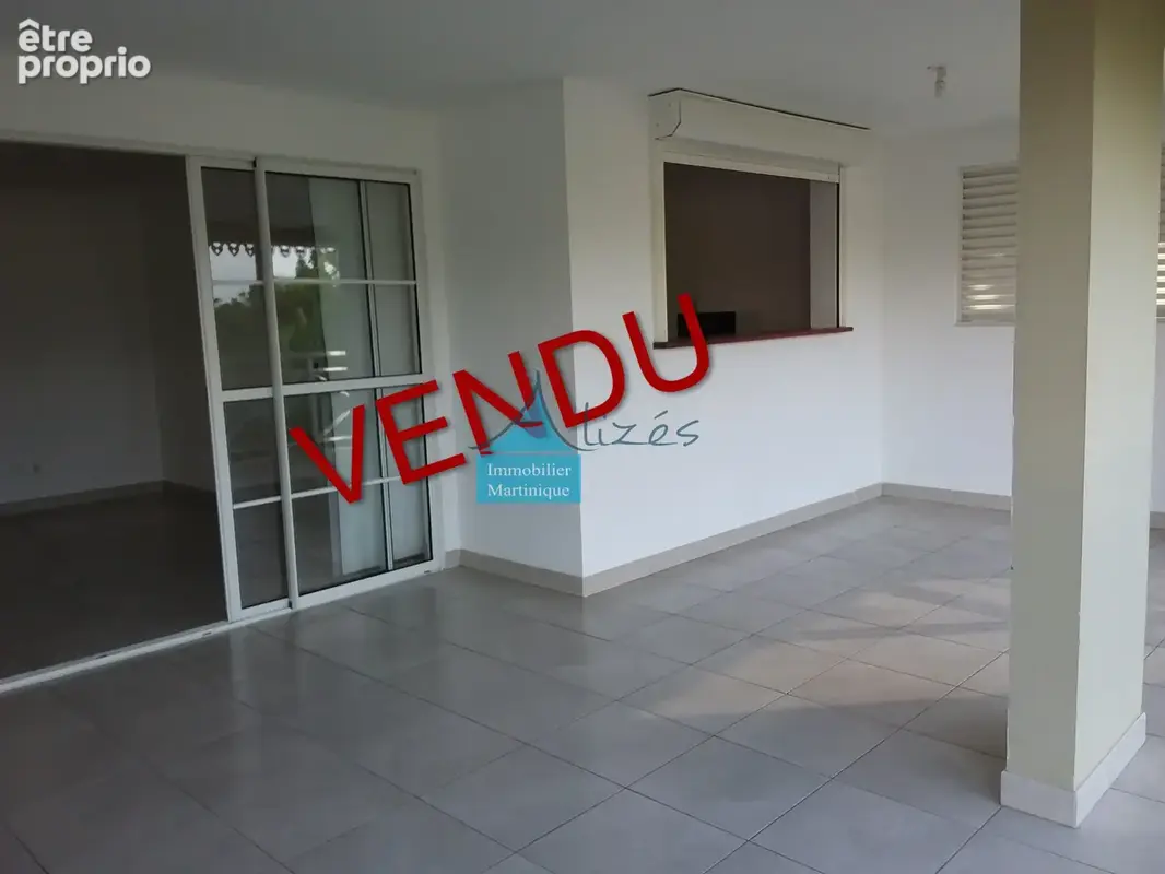 Appartement 3 pièces 64 m² · à Les Trois-Ilets · 63,9 m² · 320 000 €
