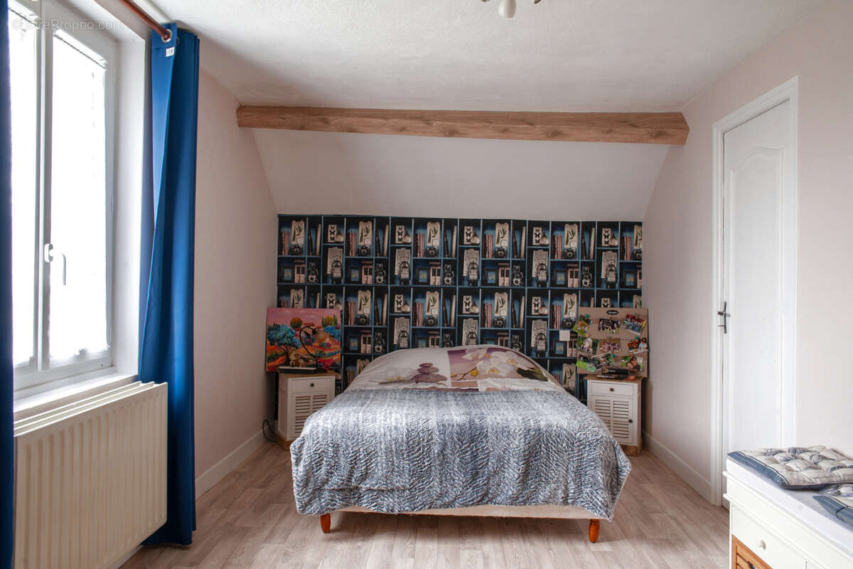 Maison à RESSONS-LE-LONG