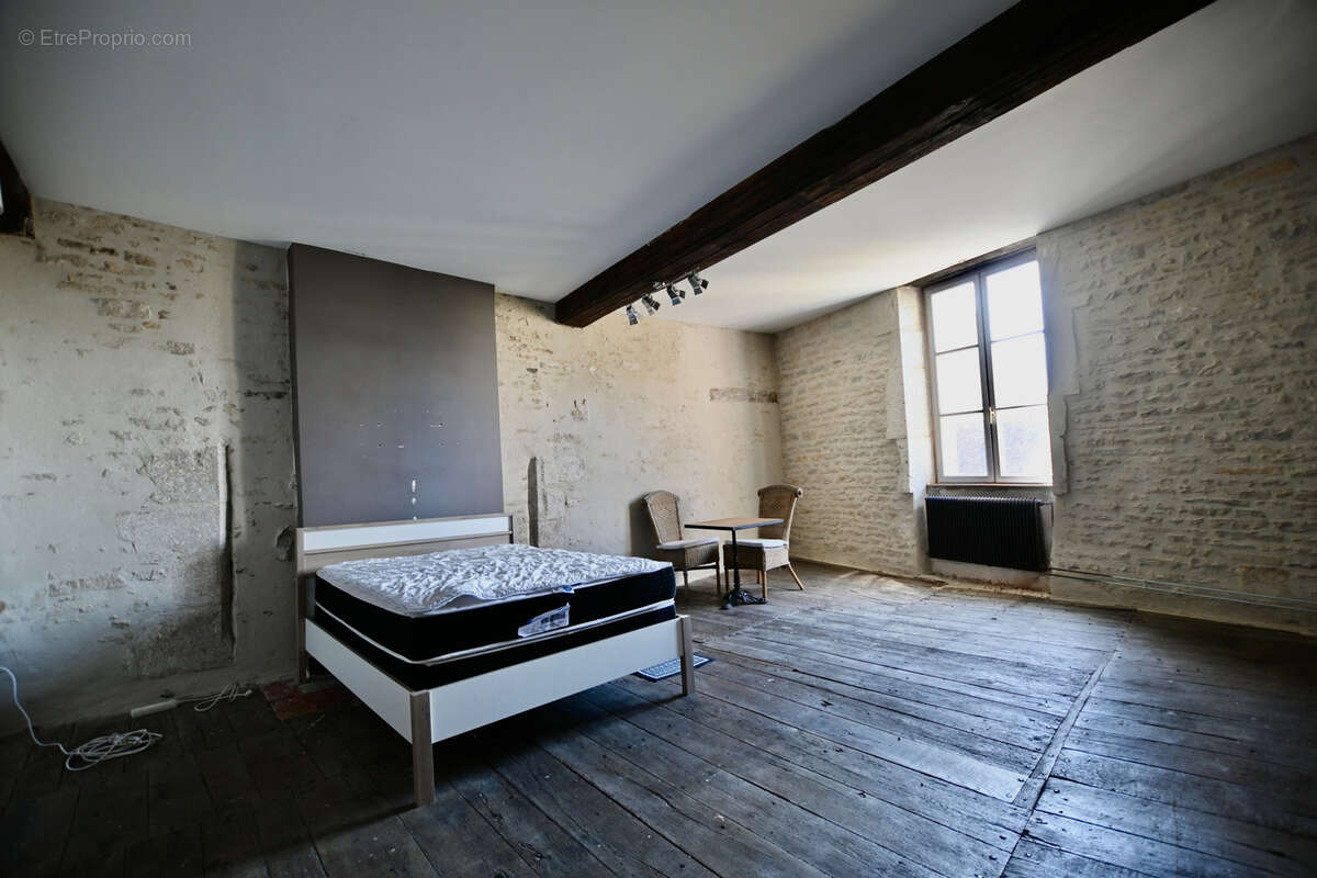 Appartement à NOYERS
