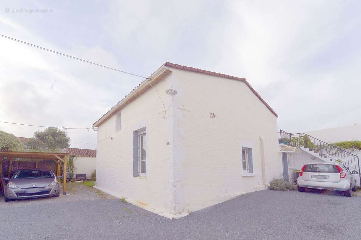 Maison à SAINT-GEORGES-DE-DIDONNE