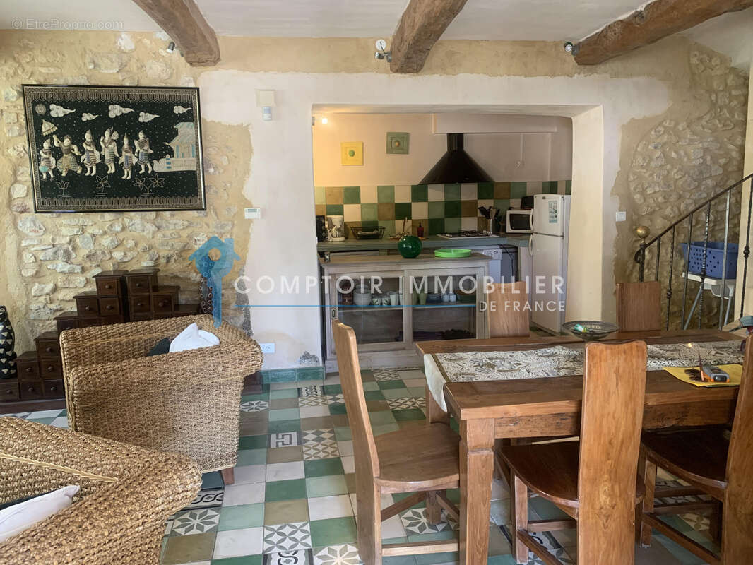 Magnifique ensemble de maisons en pierres avec piscine - photo 6