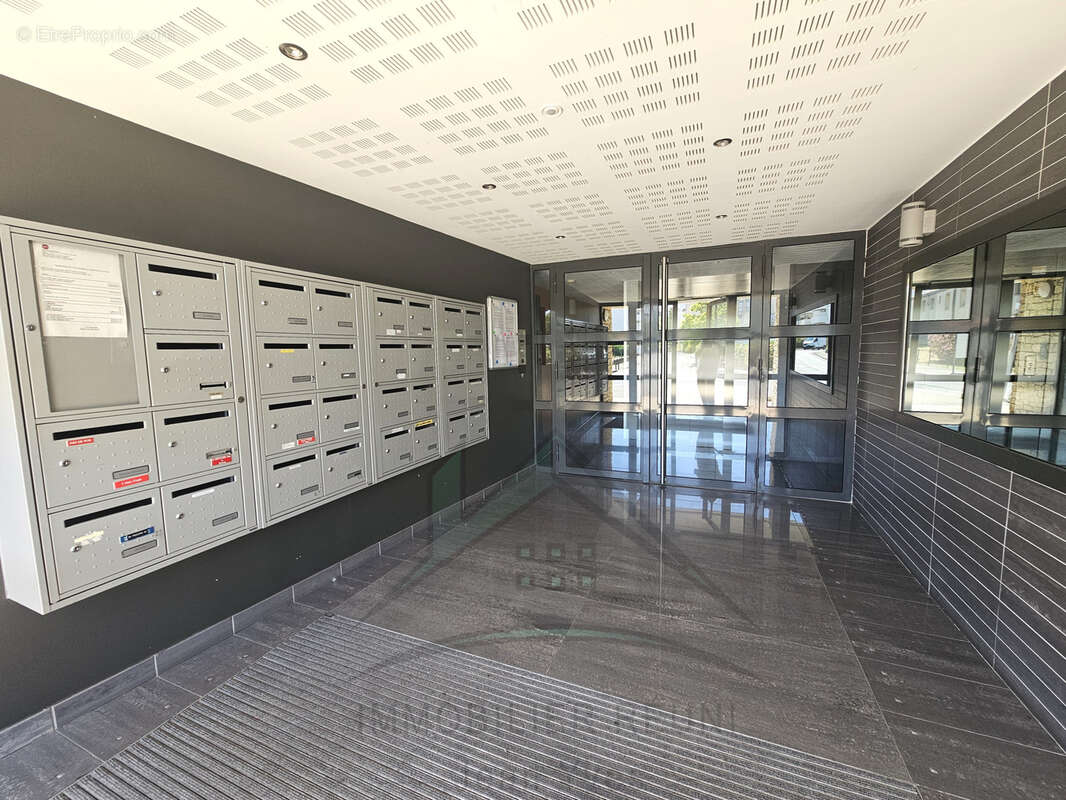 Un cadre de vie confortable et serein, à deux pas du centre-ville d’istres! - photo 16