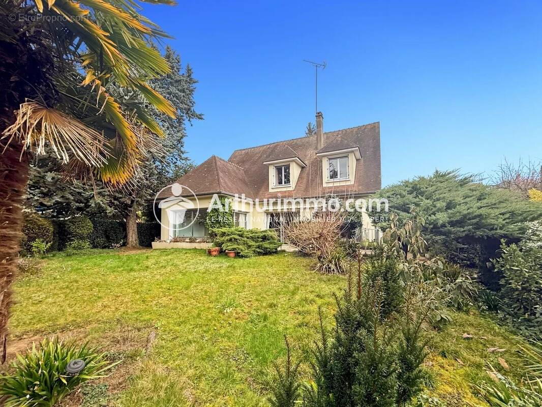 Maison à SOISY-SUR-SEINE