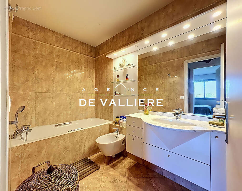 Appartement à RUEIL-MALMAISON