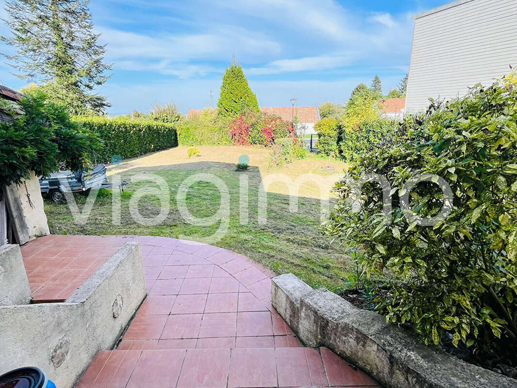 Maison à LA CAILLERE-SAINT-HILAIRE