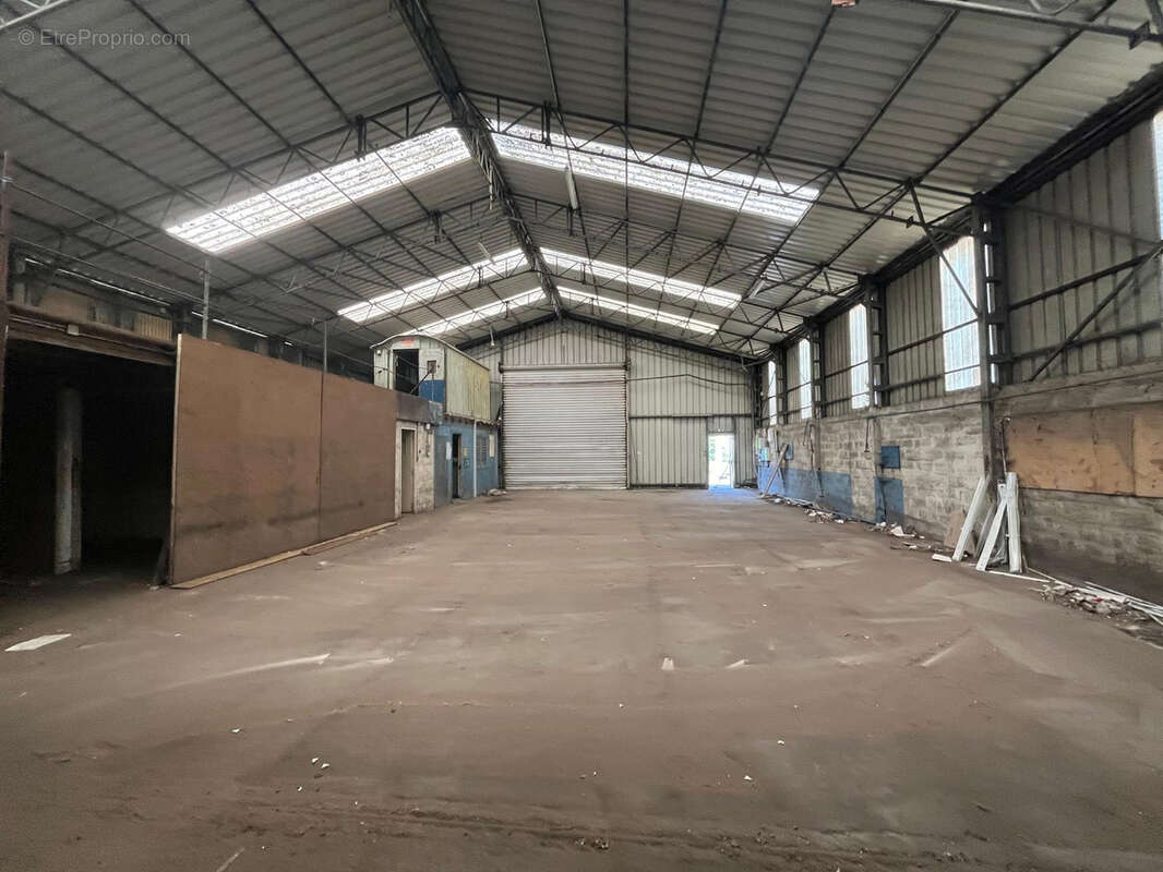 Entrepôt - 469 m2 - Petite-Synthe - photo 12