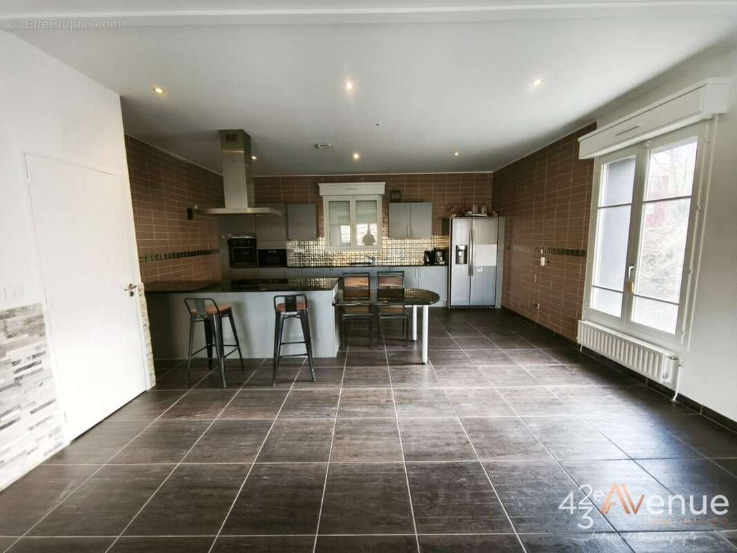 Maison à SAINT-ETIENNE