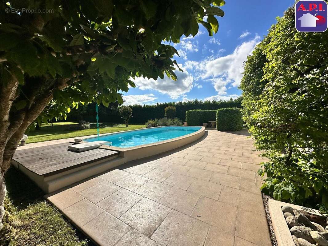 Maison à LORP-SENTARAILLE