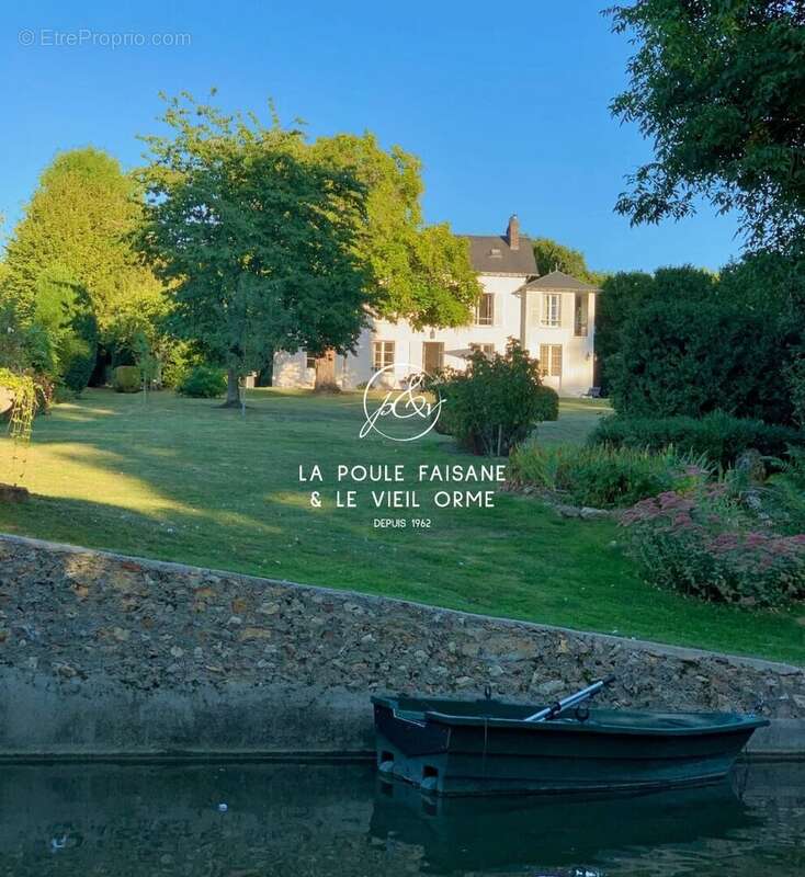 Maison à HOUDAN