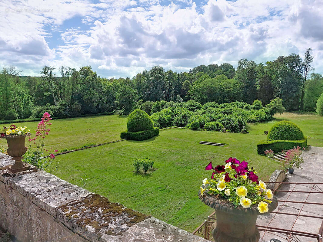 Ancienne Abbaye du XIIème siècle réhabilitée- Ensemble de gîtes et domaine de caractère - photo 2