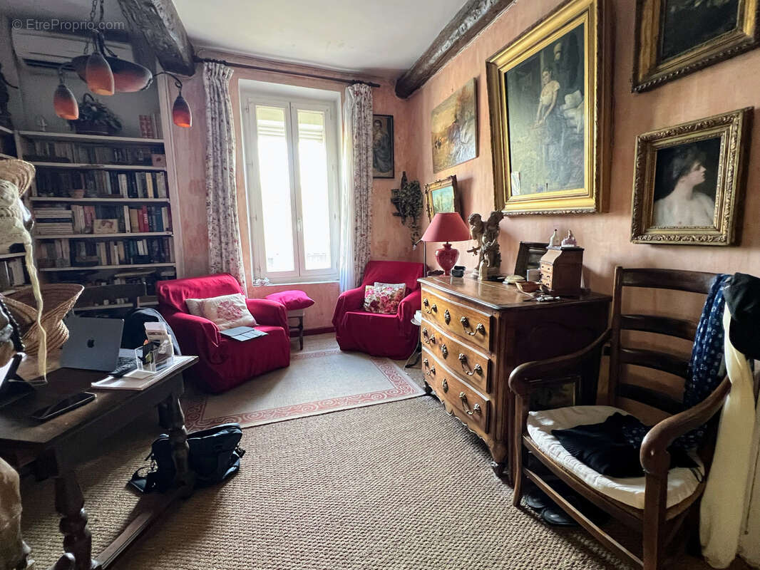 Appartement à LEZIGNAN-CORBIERES