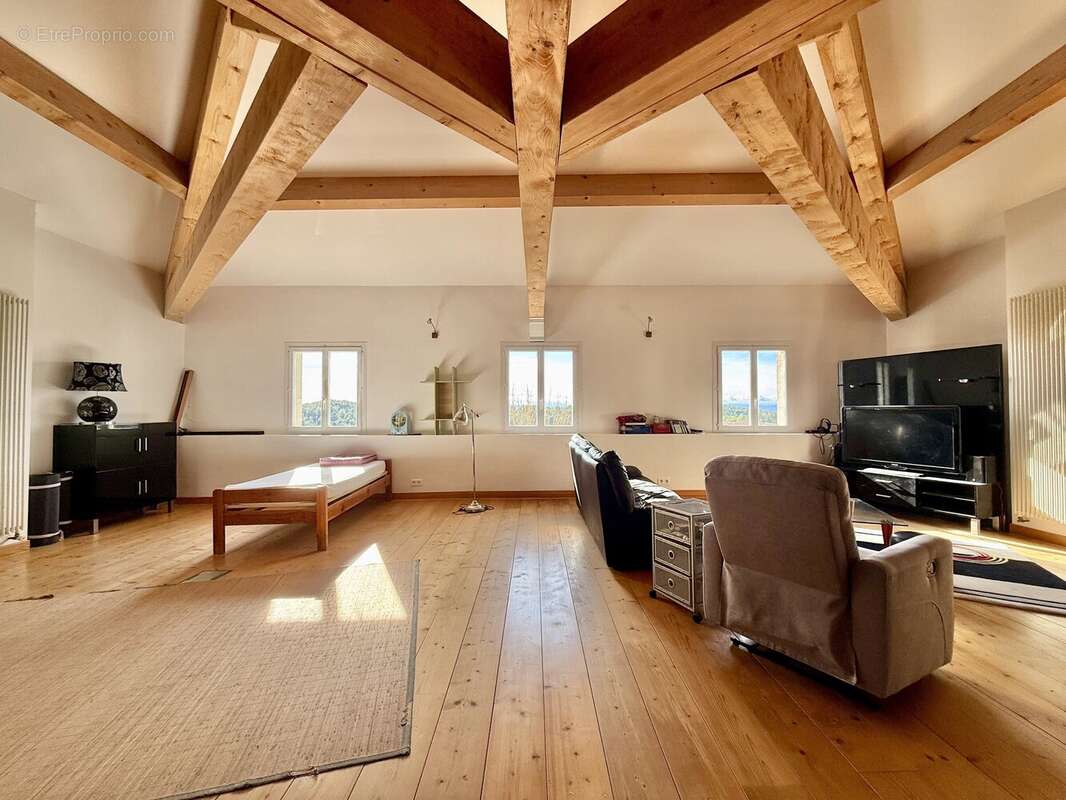 Maison à LA LIVINIERE