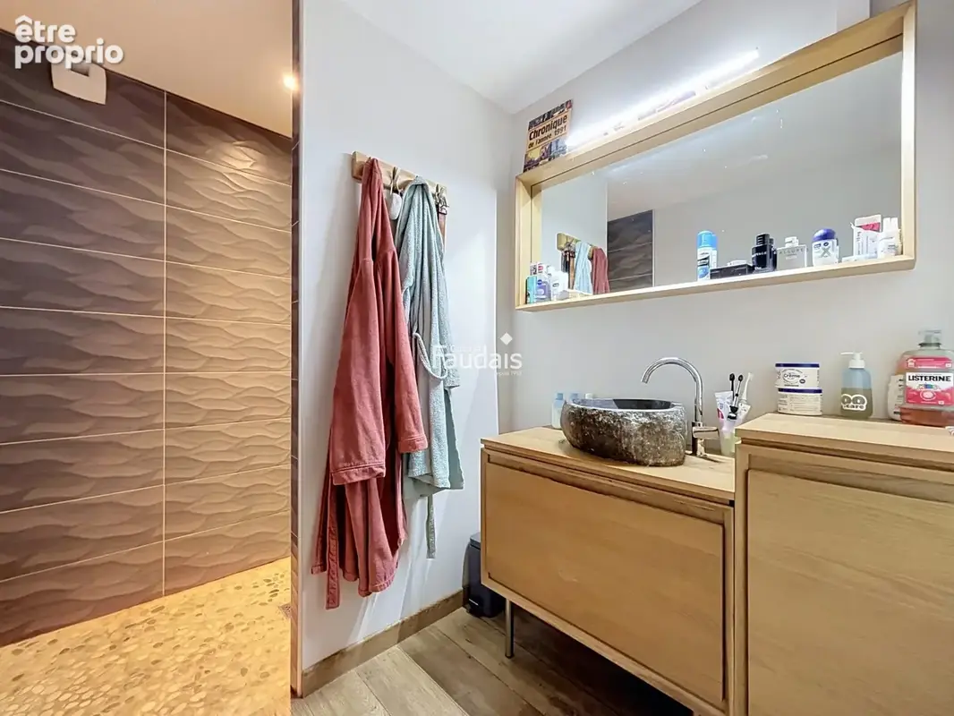 Maison 108 m² à Portbail  - photo 7