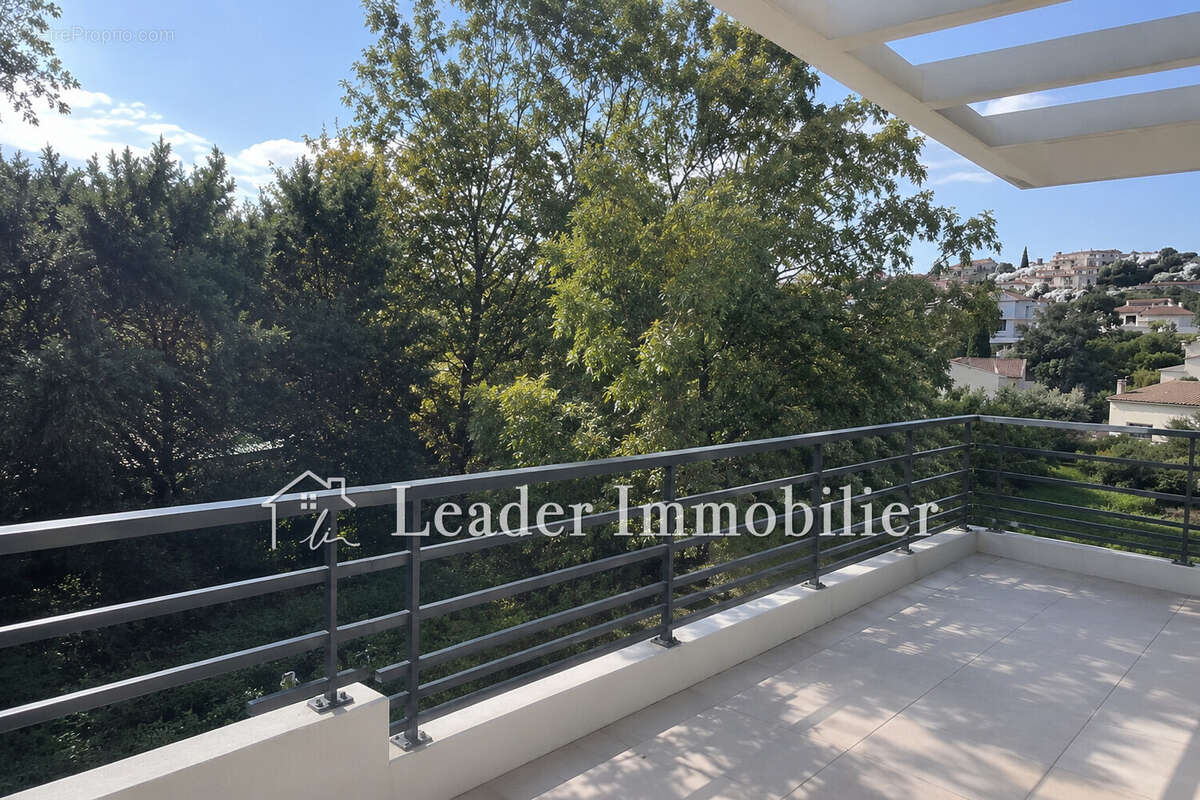 Appartement 60 m² à Antibes  - photo 6