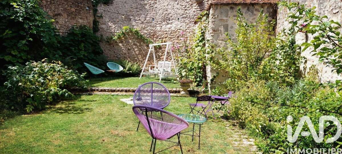 Photo 2 - Maison à AUTUN