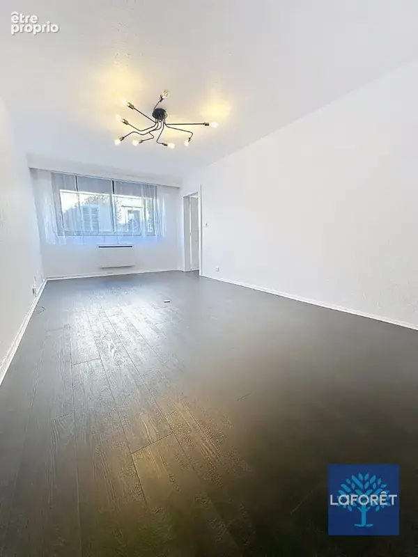 Quartier poincaré  appartement traversant de 77 m²  refait a neuf à deux pas de la gare de nancy dpe c - photo 2