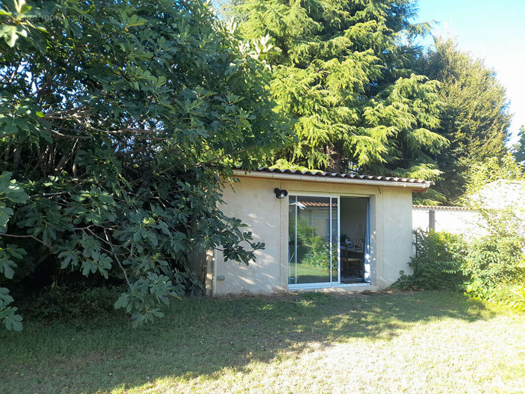 Maison  5 pièce(s) à BEAUMONT les VALENCE - photo 10