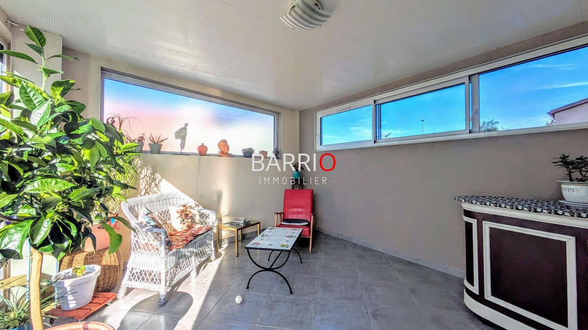 Maison à VILLELONGUE-DELS-MONTS