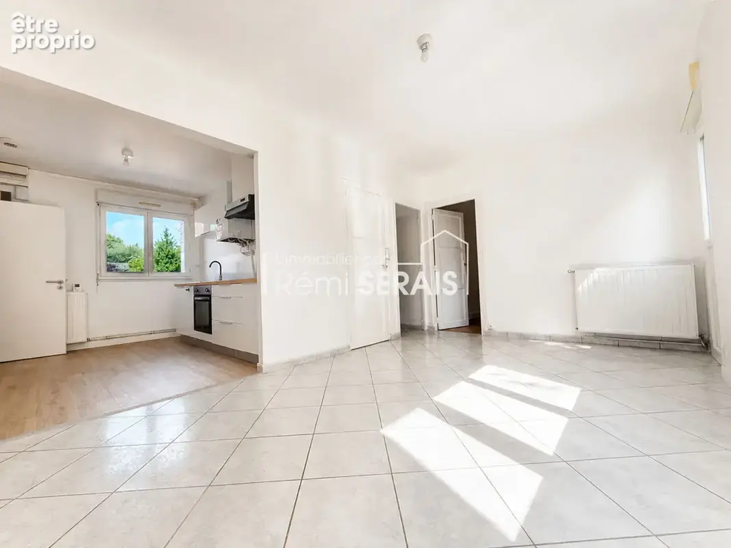 Maison renovee de plain pied - quartier calme de flers - photo 2