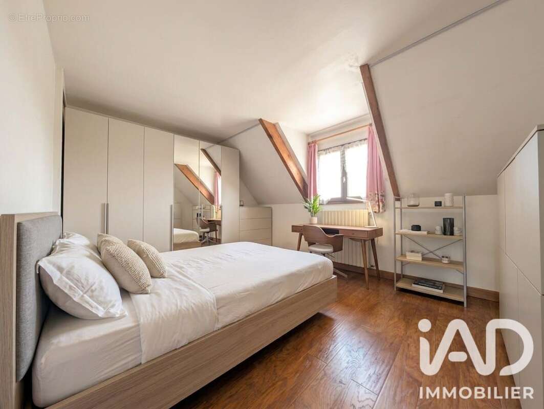 Maison 146 m² à Sartrouville  - photo 9