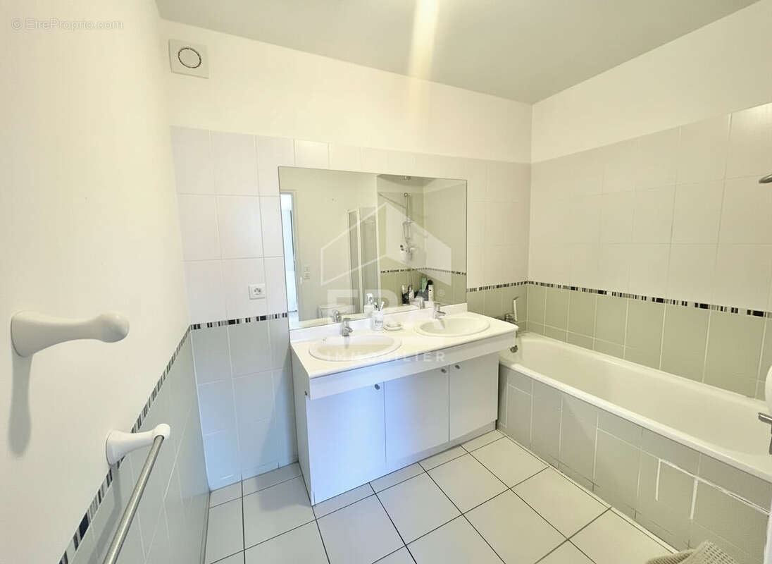 Appartement à MARSEILLE-14E