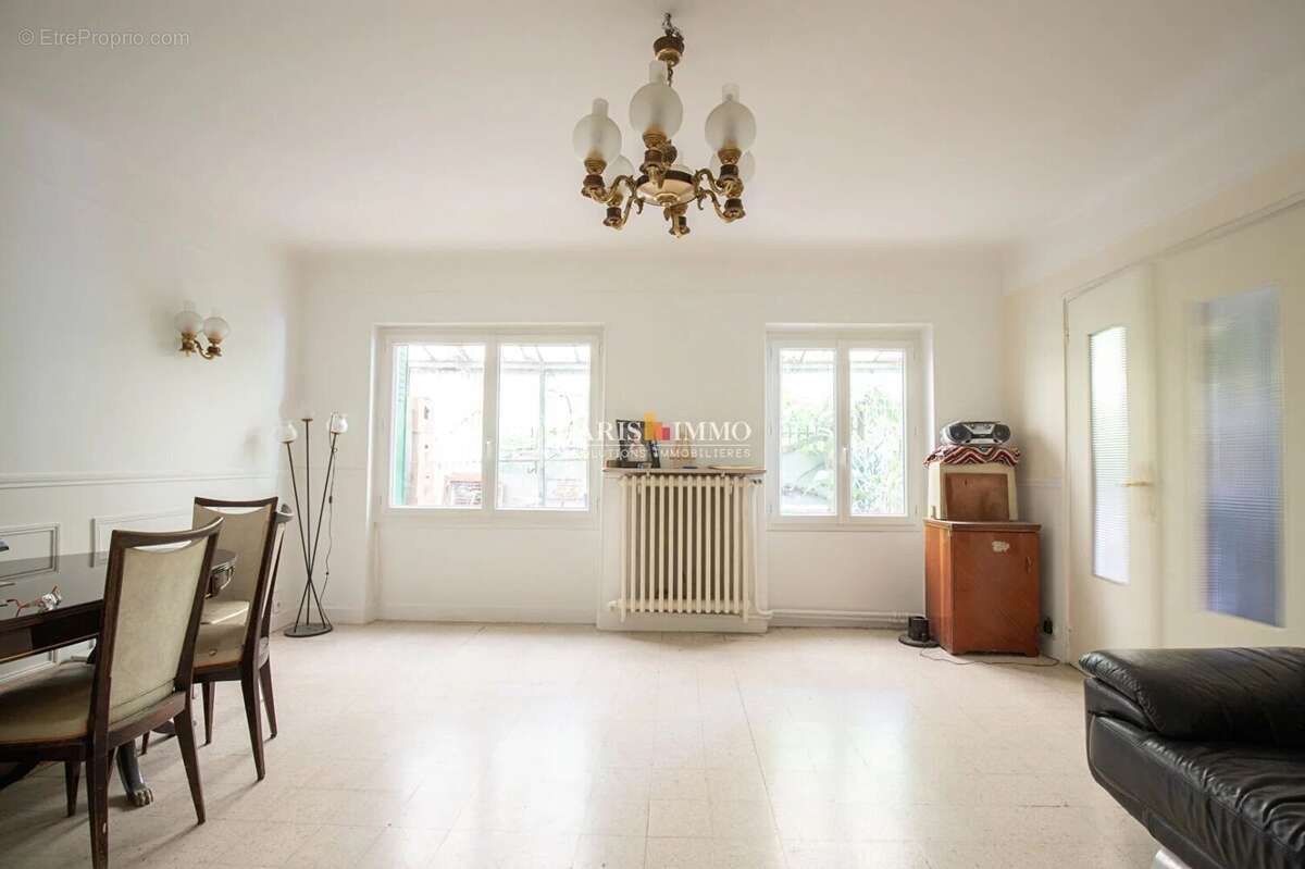 Paris18e - Grande Carrière - Maison avec jardin - Bien unique - photo 6