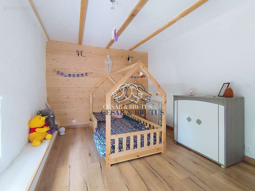 Maison 5 pièces 143 m² à vendre à Aigueperse (69790) - photo 9
