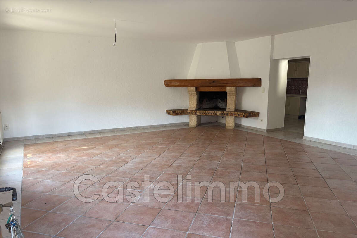 Maison à CASTELSARRASIN