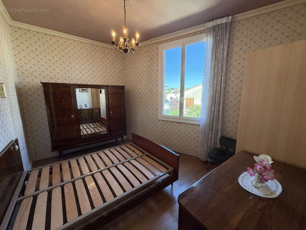 Maison à SAINT-JUERY