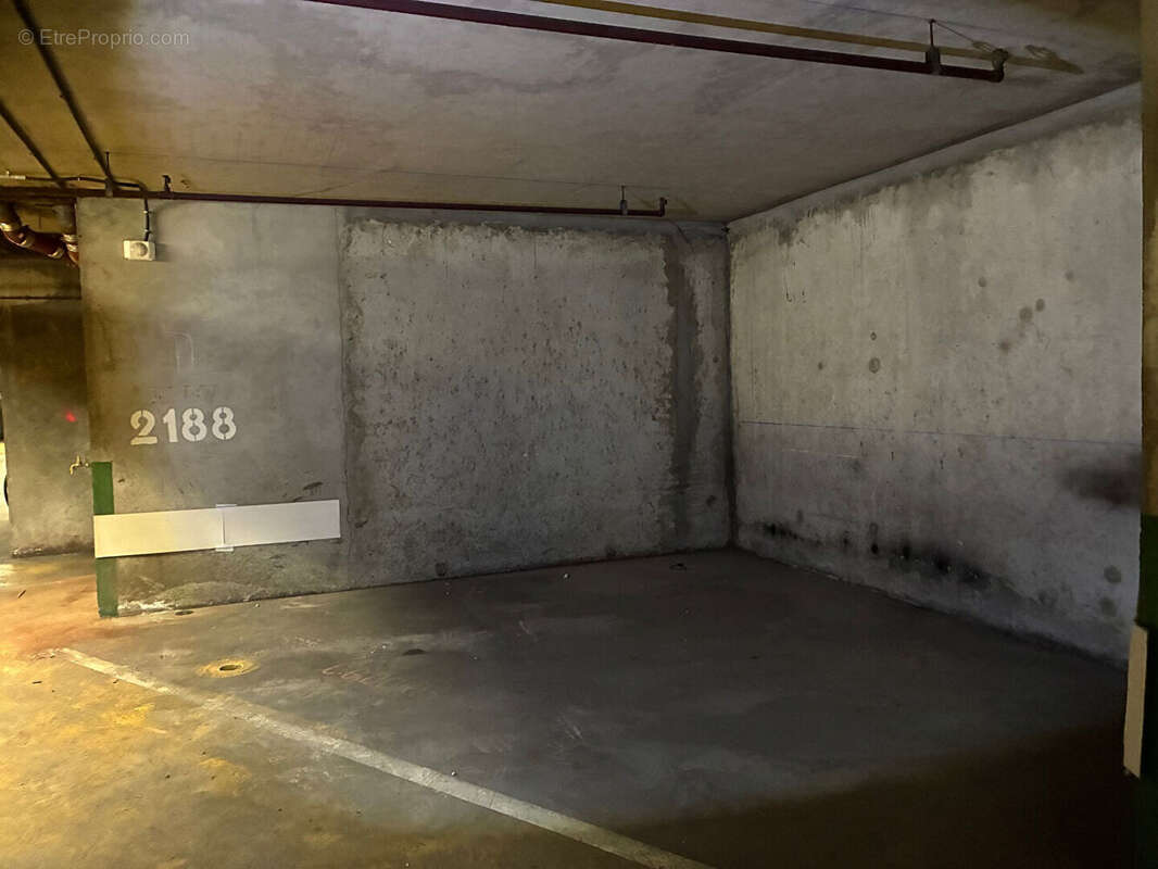 Parking à PARIS-13E