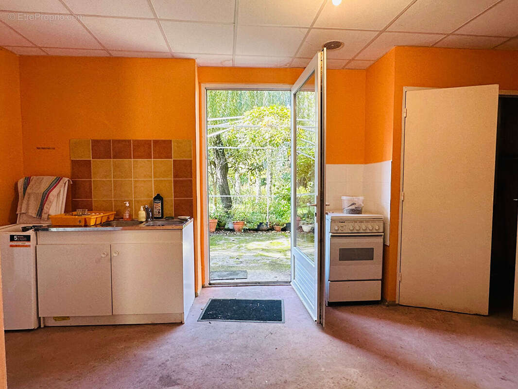 Grande maison avec jardin arboré centre ville  Saint Girons - photo 13