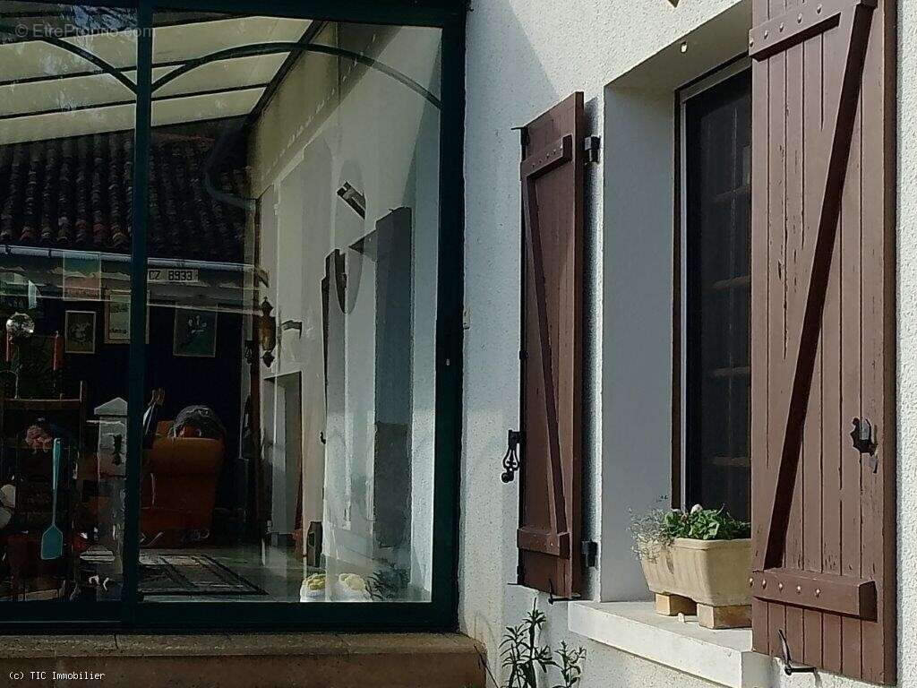 Maison à SAUZE-VAUSSAIS