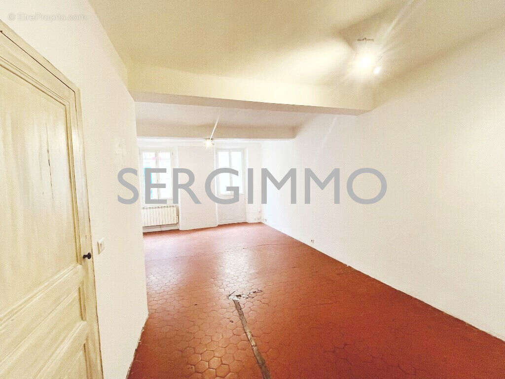 Maison à MONTAUROUX