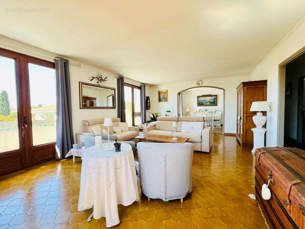 Maison à SIX-FOURS-LES-PLAGES