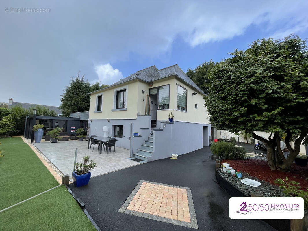 Maison à PLOUEZOC'H