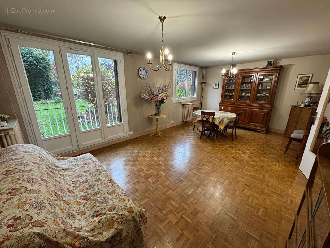 Appartement à NOISY-LE-SEC