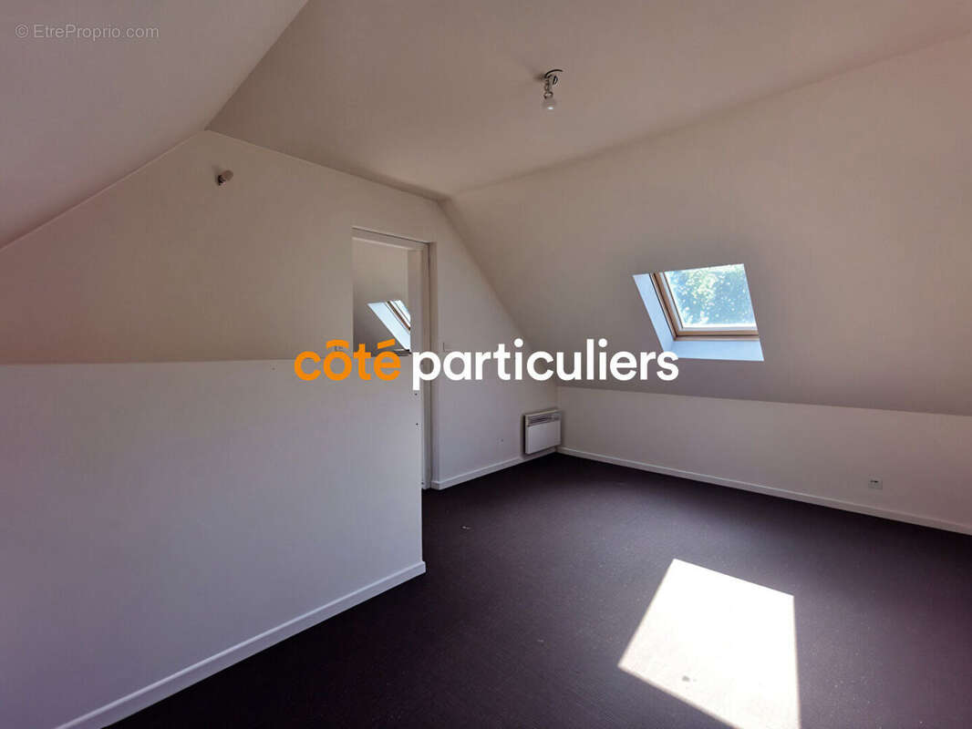 Maison à LA BONNEVILLE-SUR-ITON