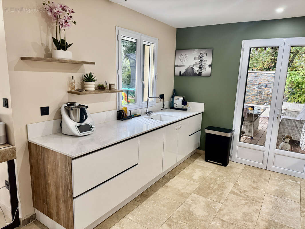 Maison à SUZE-LA-ROUSSE