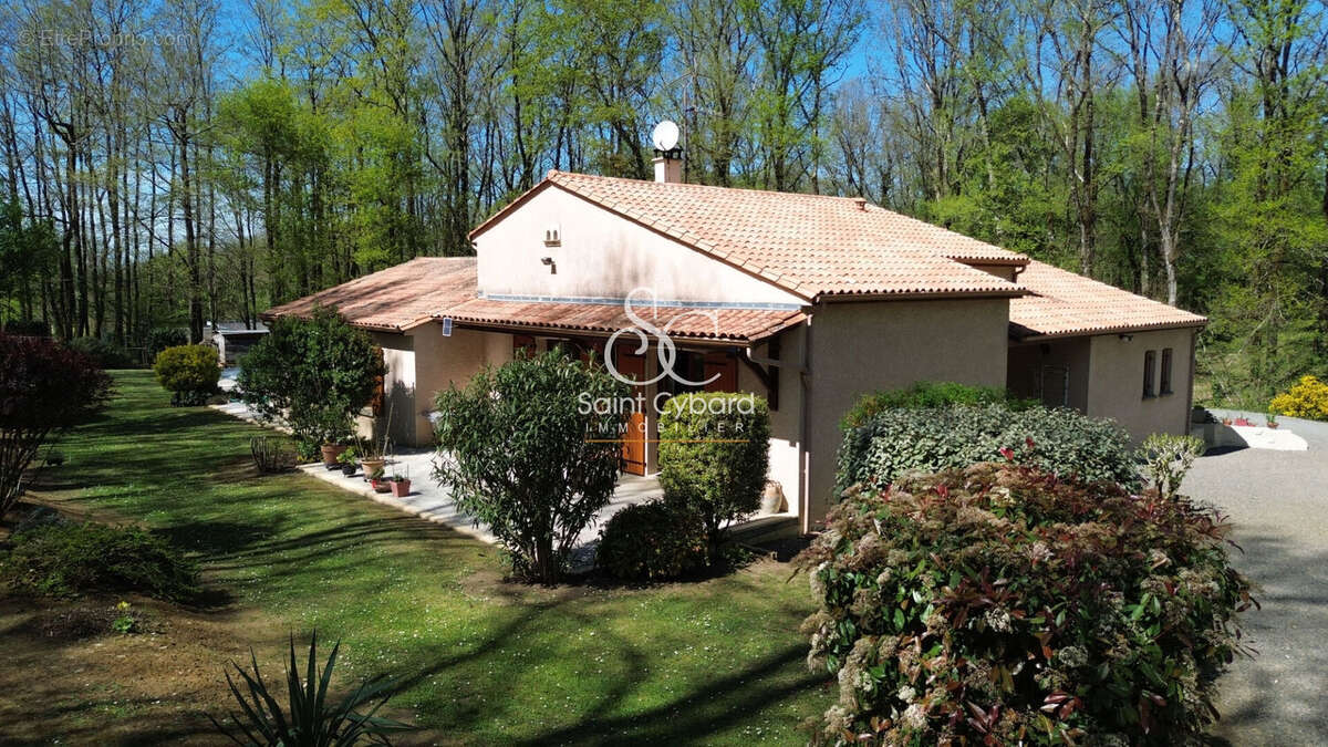 Maison à GARAT