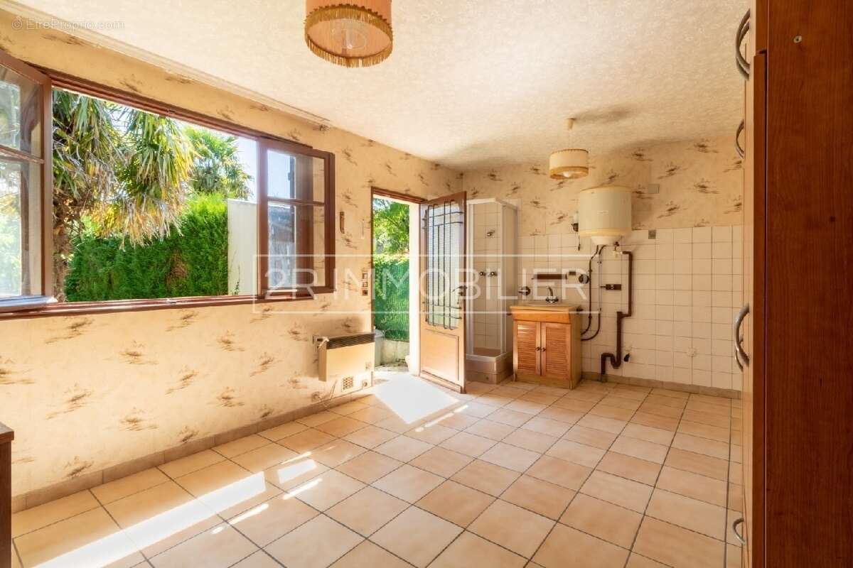 Maison à CONCHES-SUR-GONDOIRE