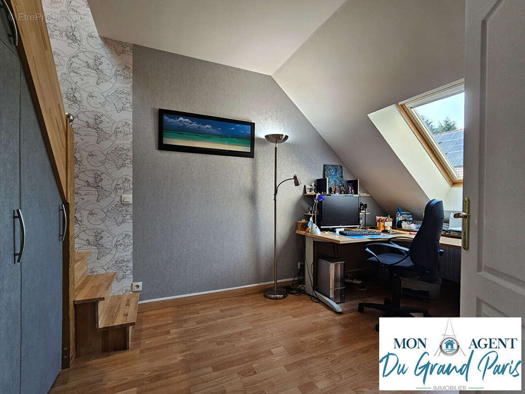 Maison à TOUSSUS-LE-NOBLE