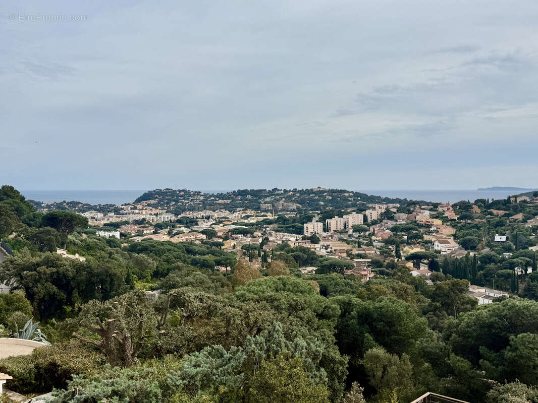 Maison à CAVALAIRE-SUR-MER
