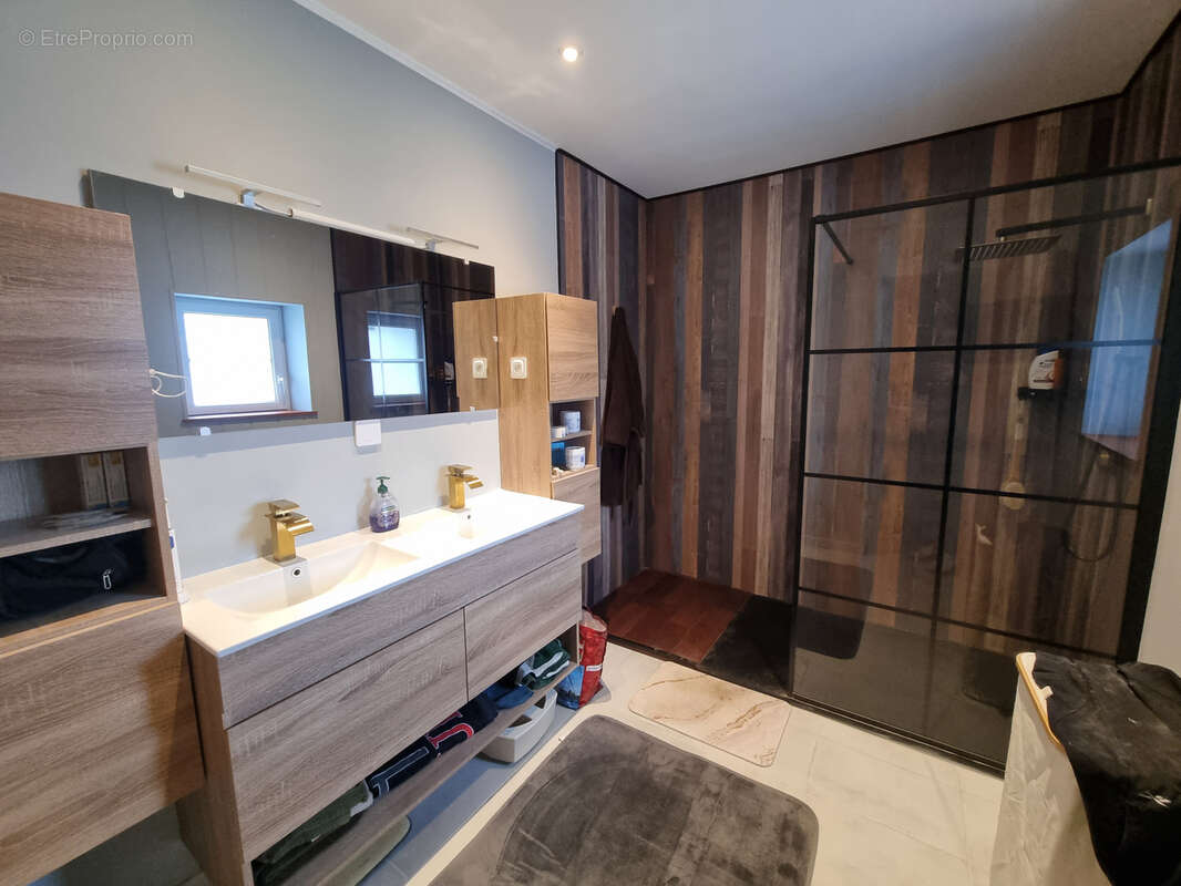Vous rêvez d'une maison où poser vos valises, au calme, et avec des prestations modernes ? - photo 10