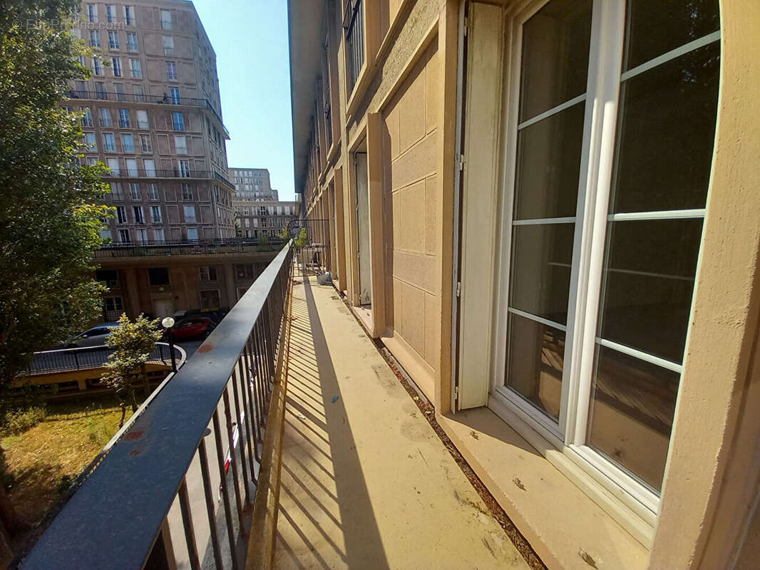Le havre centre ville appartement f5 avec balcons - photo 8