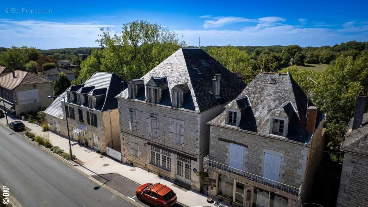 Commerce à CRESSENSAC