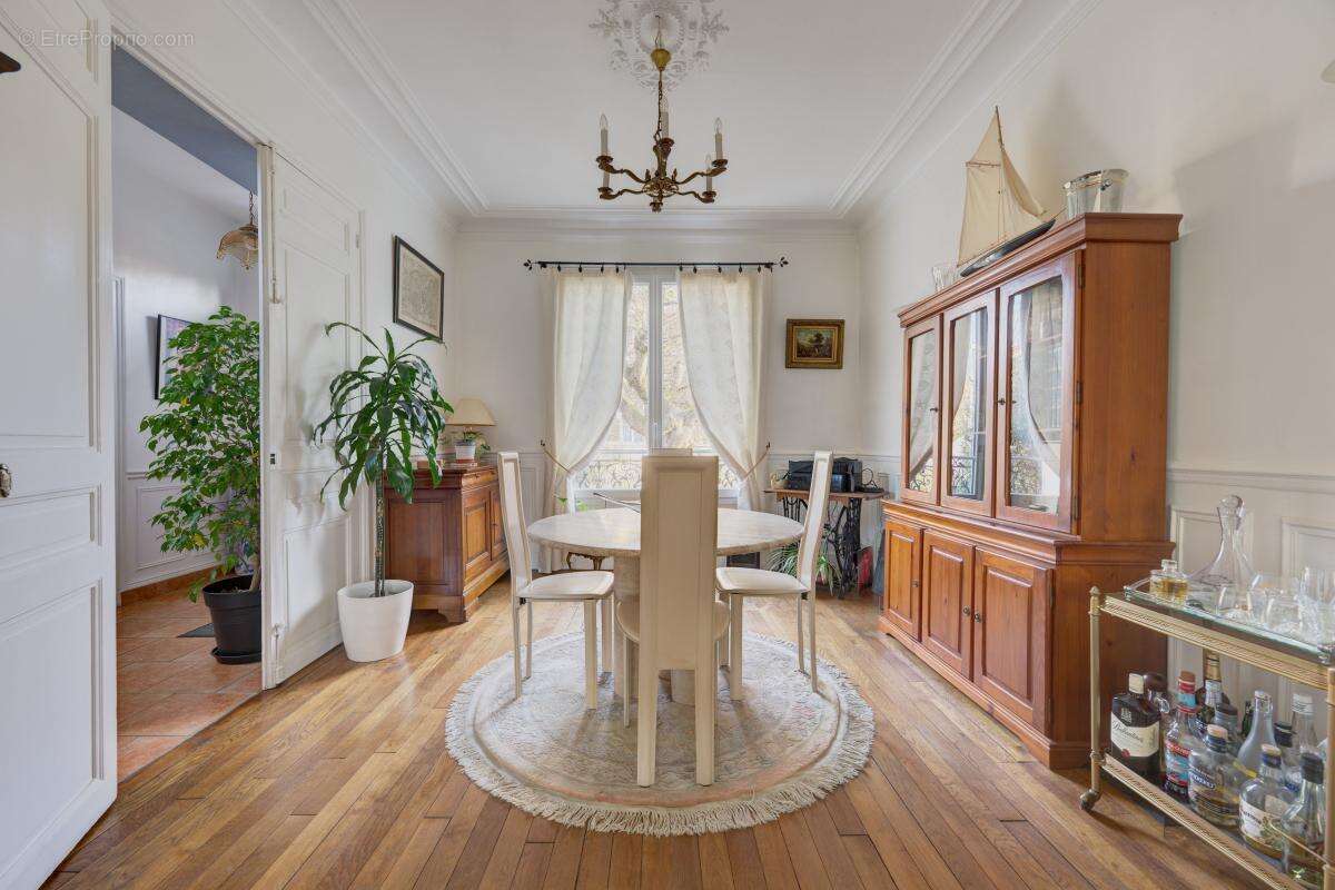 Maison à VILLEMOMBLE