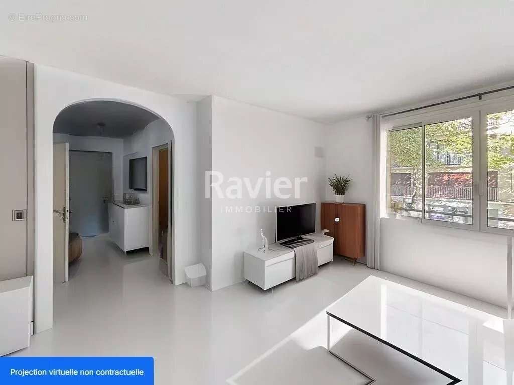 Appartement à PARIS-16E